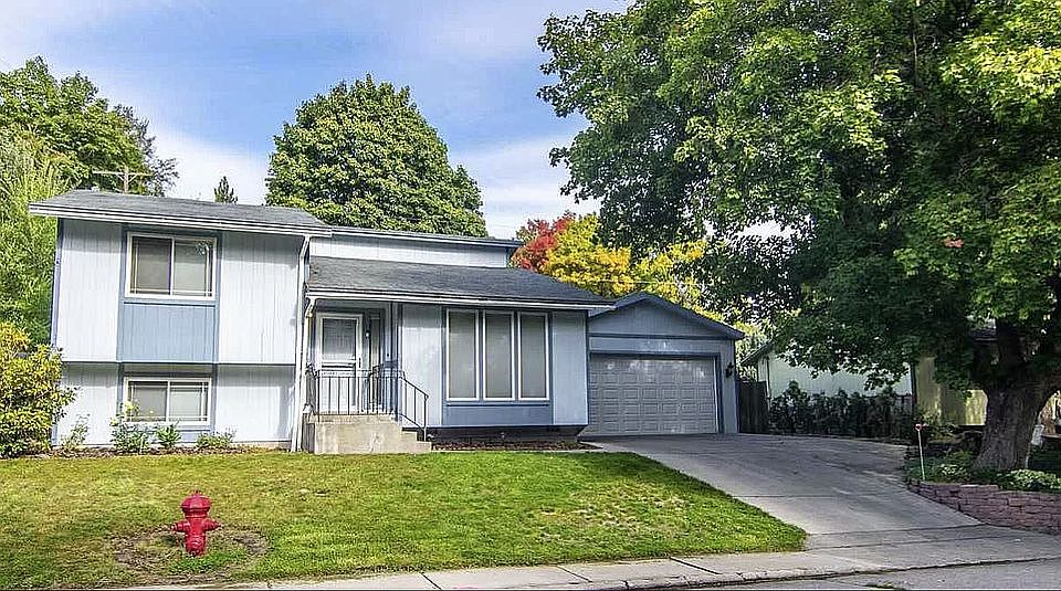 1st image of 3132 W Woodland Blvd