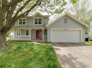 2920 Sherwood Dr, Florissant, MO