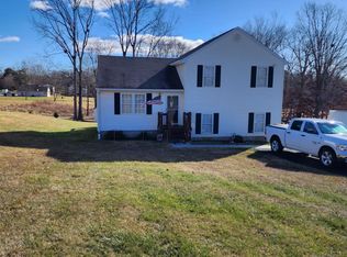 49 Emerald Meadows Ln, Evington, VA 24550