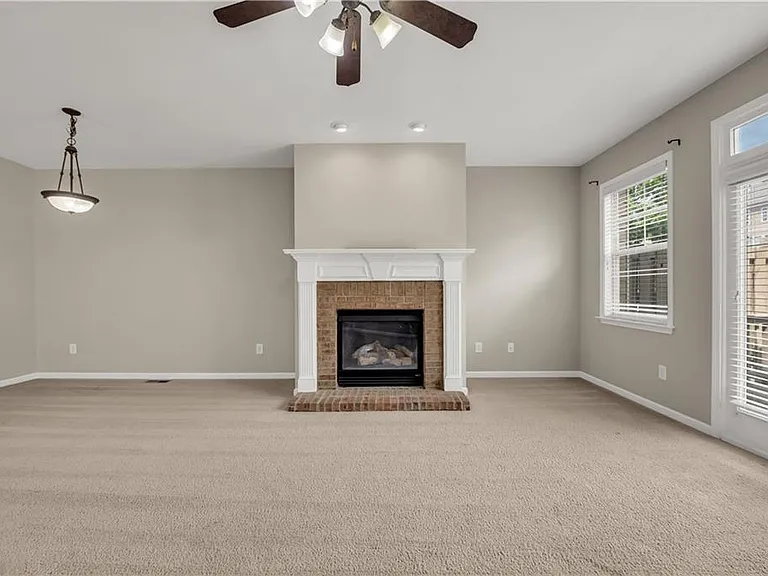 501 Grove Field Ct — Photo 24