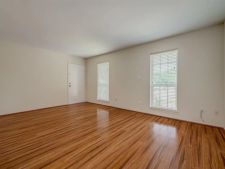 6402 Del Monte Dr #35 — Photo 12