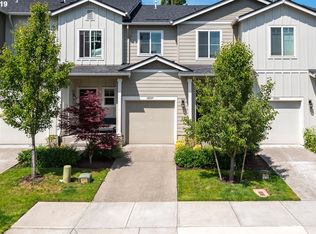 12237 SW Pond Ln, Portland, OR 97210