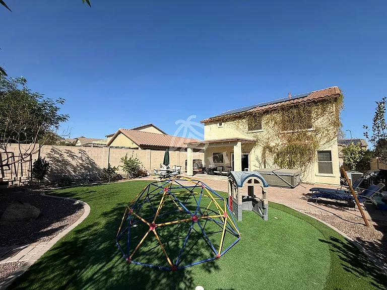 6509 W Red Fox Rd — Photo 32