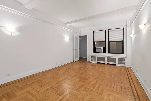 Sold by Douglas Elliman | media 10