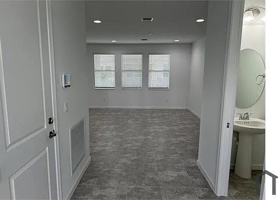 16475 Capilano Ct — Photo 6