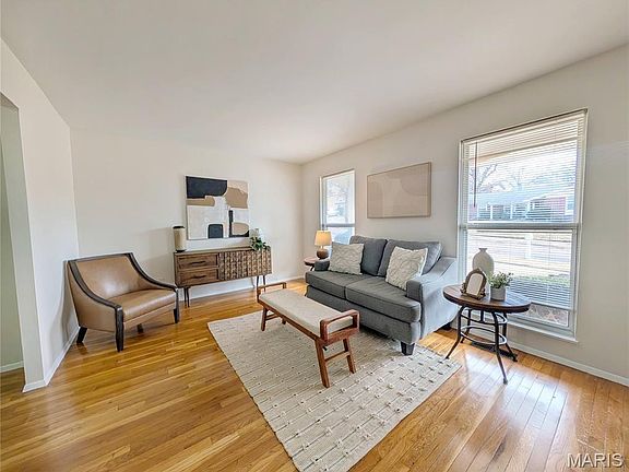 5th image of 4443 Remus Dr