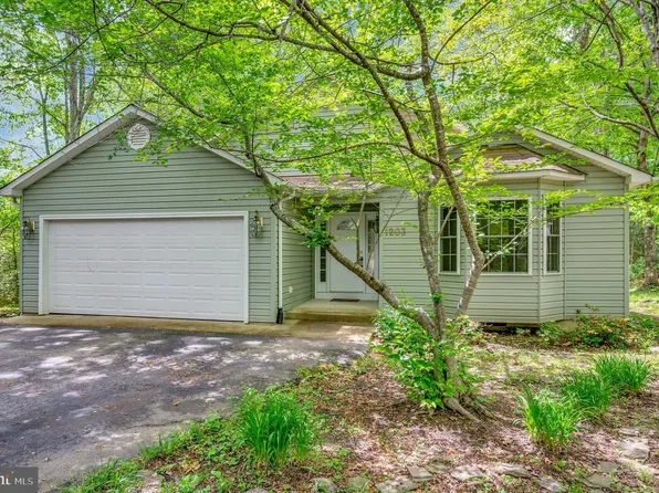 1203 Confederate Dr, Locust Grove, VA 22508