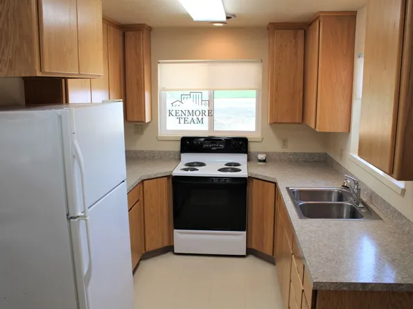 2551 W Fir Rd, Pasco, WA 99301