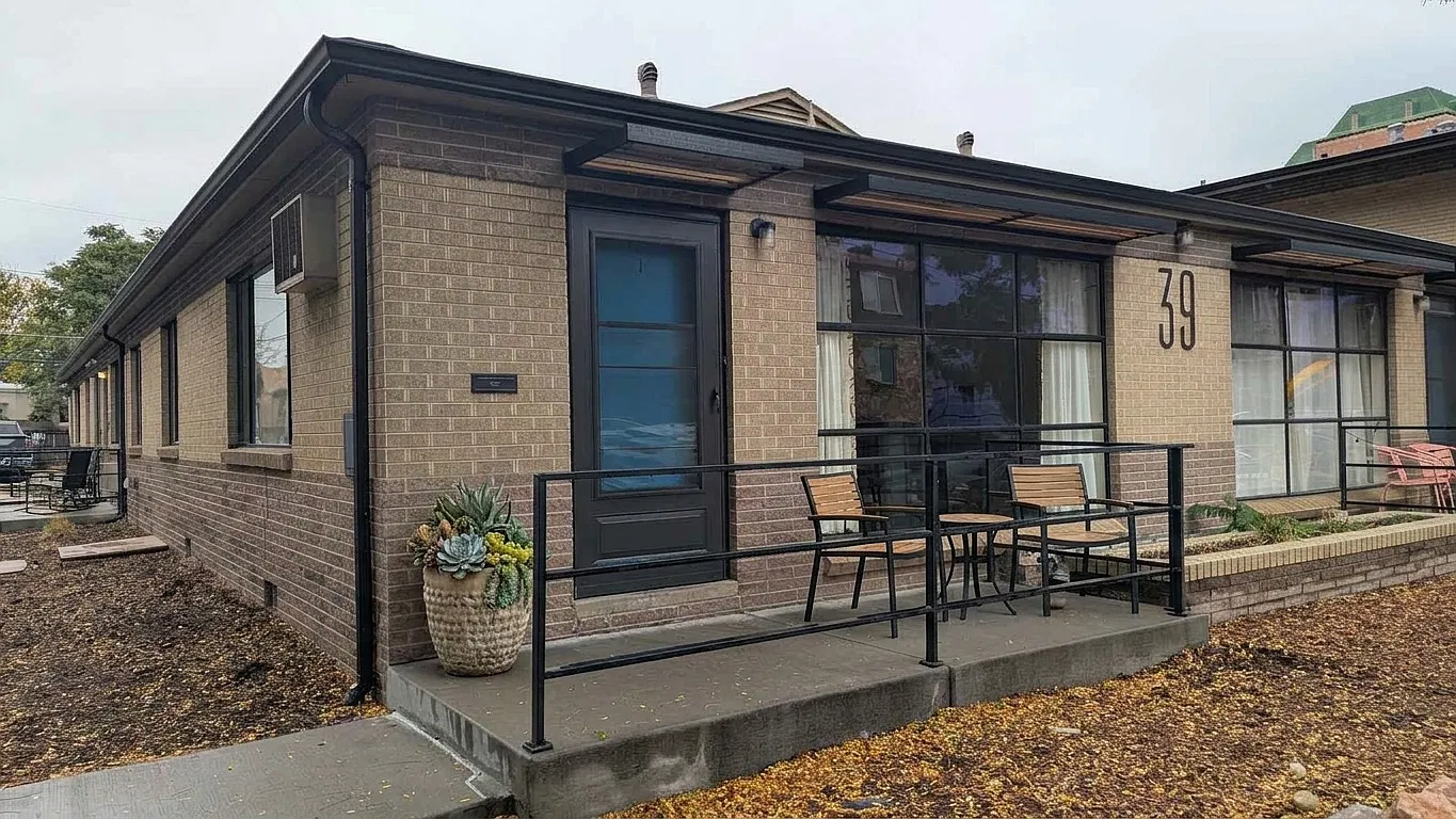 39 N Emerson St — Photo 1