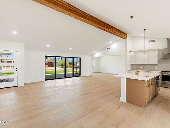 5th image of 8912 N 17TH Avenue