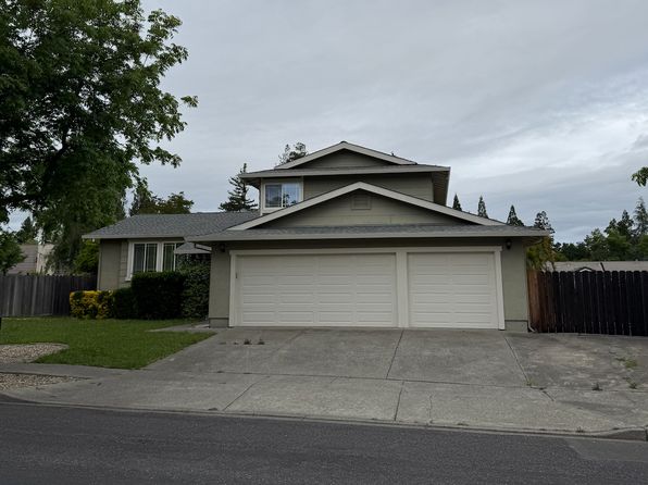 3368 Linda Mesa Way
