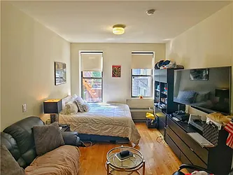 Rented by Century 21 Metropolitan