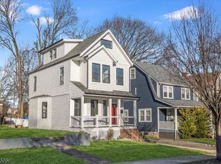 55 Pleasant Way, Montclair, NJ 07042