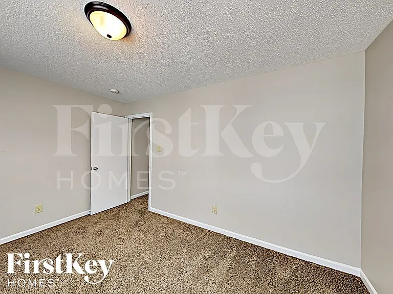 4234 Kellybrook Dr — Photo 9