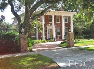 1453 Lynwood Ave, Fort Myers, FL 33901