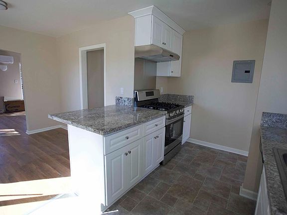 Kitchen in reverse view