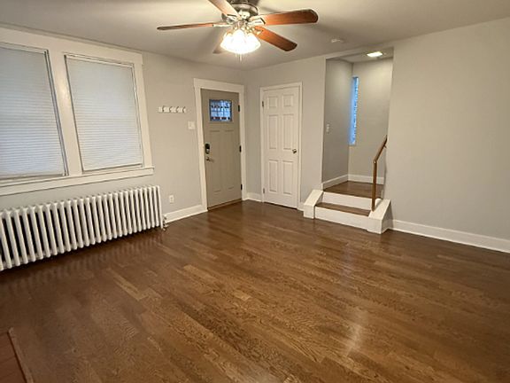 3rd image of 957 Flemington St