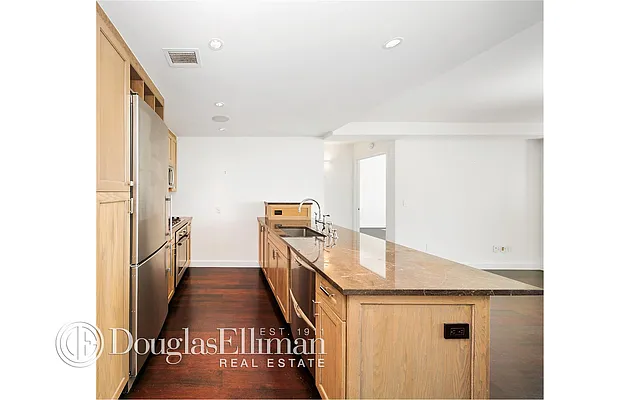 Rented by Douglas Elliman | media 30