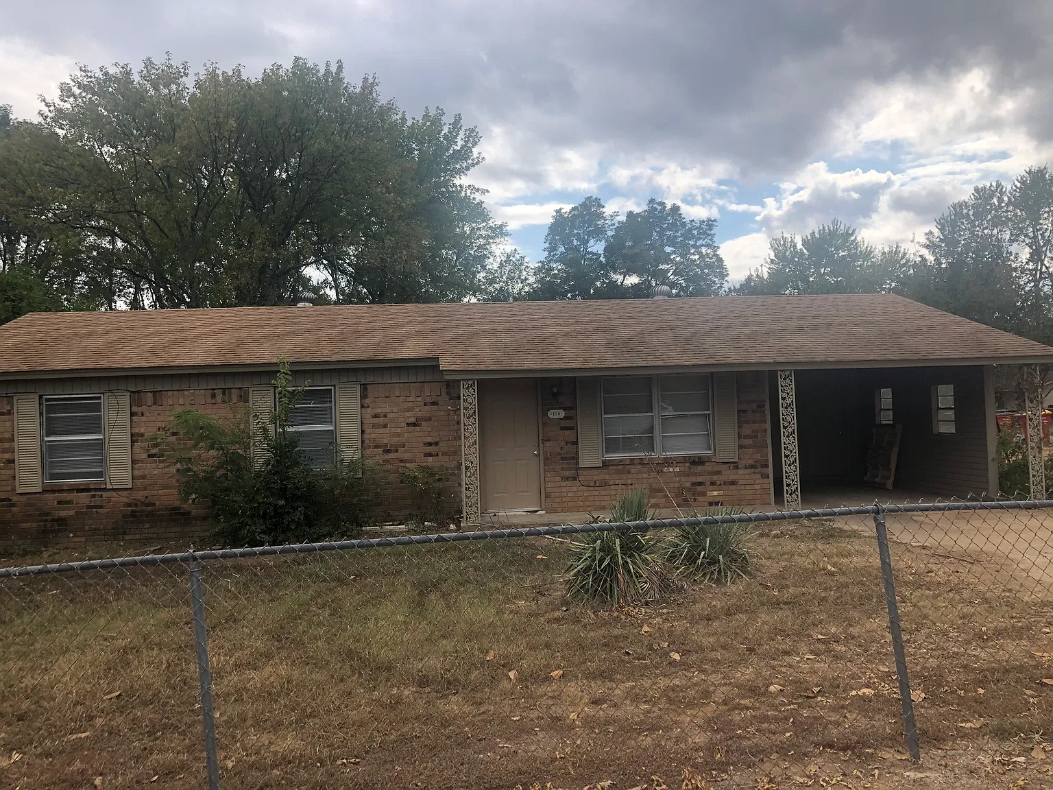 3 bed, 1080 sqft, $1,000 — Photo 1