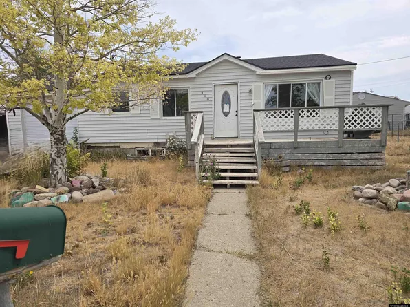 410 Upper Sunset Dr, Kemmerer, WY 83101