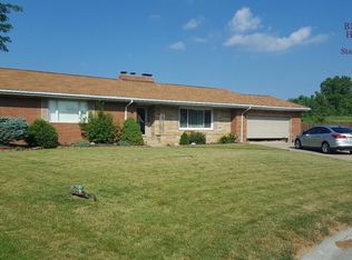 3910 Meadowlawn Dr, Sandusky, OH 44870