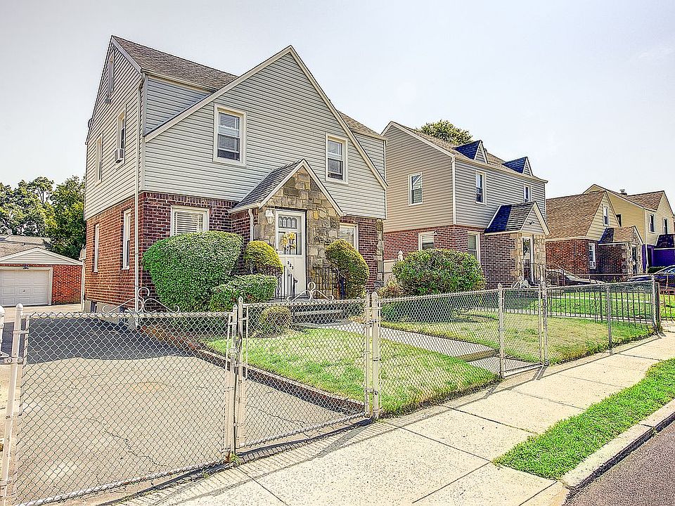 1st image of 22342 114th Ave