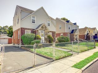 22342 114th Ave, Cambria Heights, NY 11411