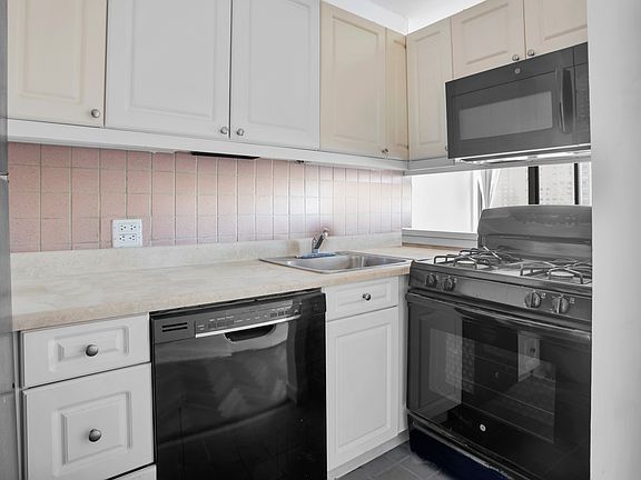 2nd image of 300 E 93rd St APT 26C