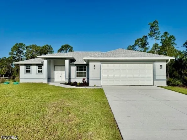 1017 Maple Ave N, Lehigh Acres, FL 33972