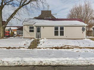 514 Liberty St, Pella, IA 50219