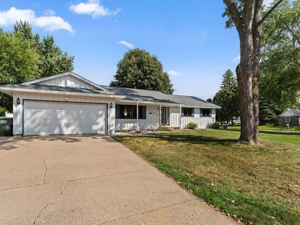 14490 Gannon Way, Apple Valley, MN 55124