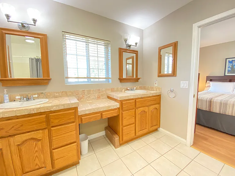 777 Stephens Ave #C — Photo 6