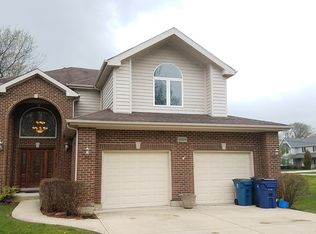 1009 E Crest Ave, Addison, IL 60101