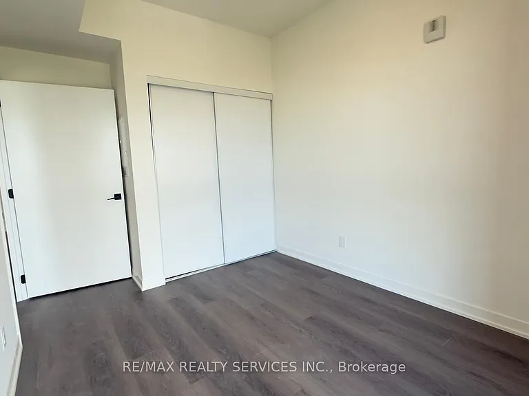 33 Erie Ave #1403 — Photo 18