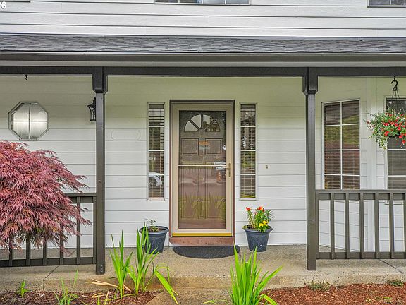3rd image of 1510 NW Towle Ter