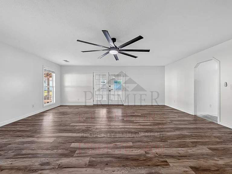 4261 Valley Crest Dr — Photo 18