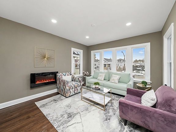 2nd image of 10813 S Eggleston Ave