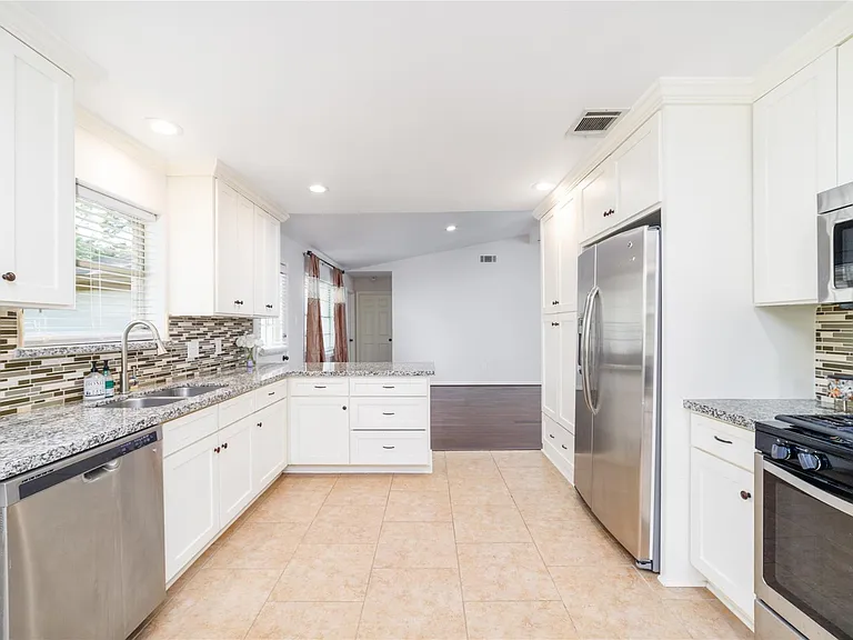 3422 Rustling Pines St — Photo 12
