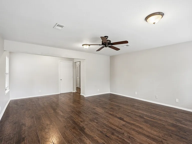 1510 Juanita Dr — Photo 14