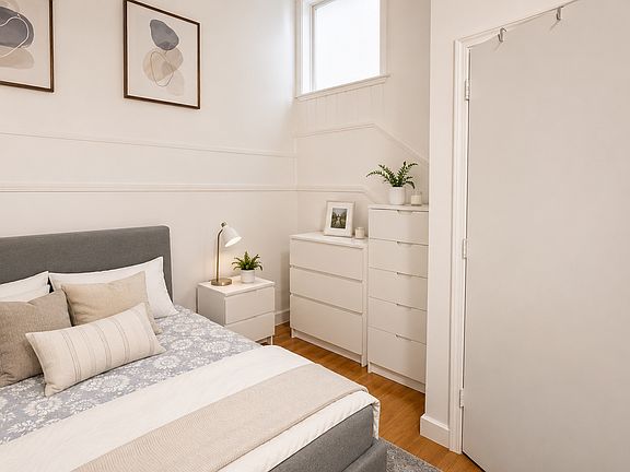 4th image of 139 Washington St #206