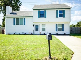 1308 Nixon Ct, Chesapeake, VA 23321