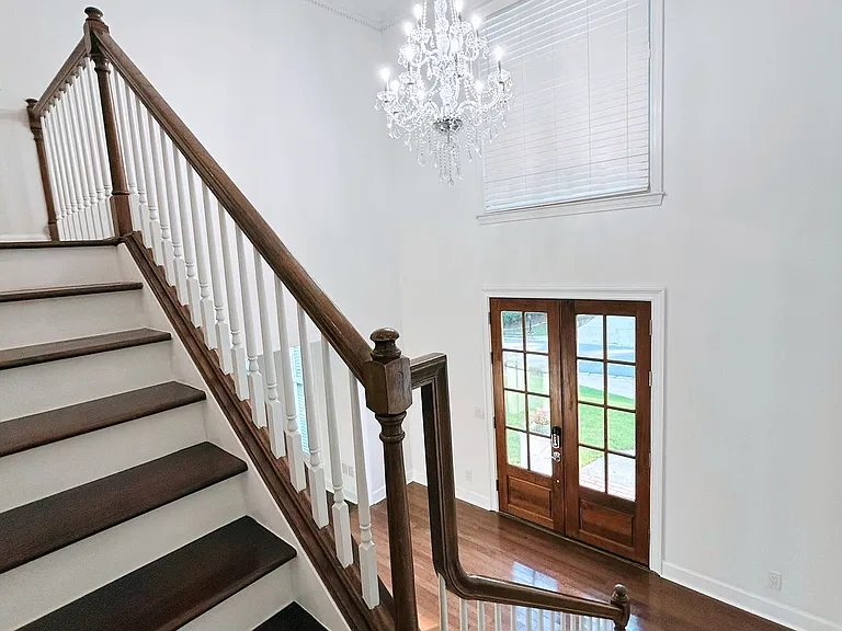 125 Ludwell Ct — Photo 10