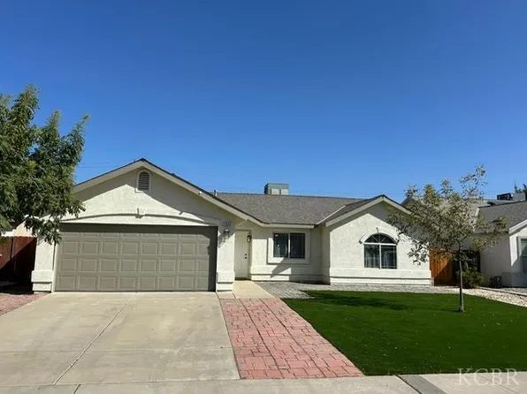1824 W Spring Crest St, Hanford, CA 93230