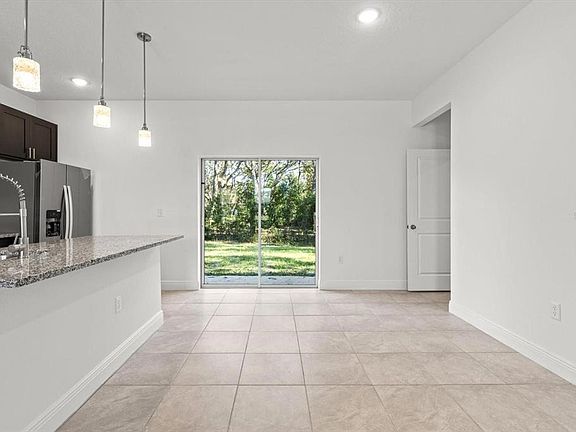 3rd image of 281 Marion Oaks Crse