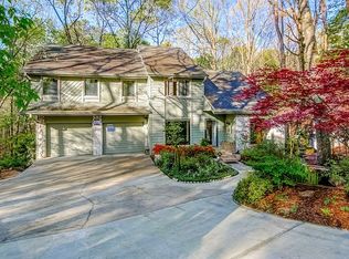 555 Woodman Pl, Roswell, GA 30076