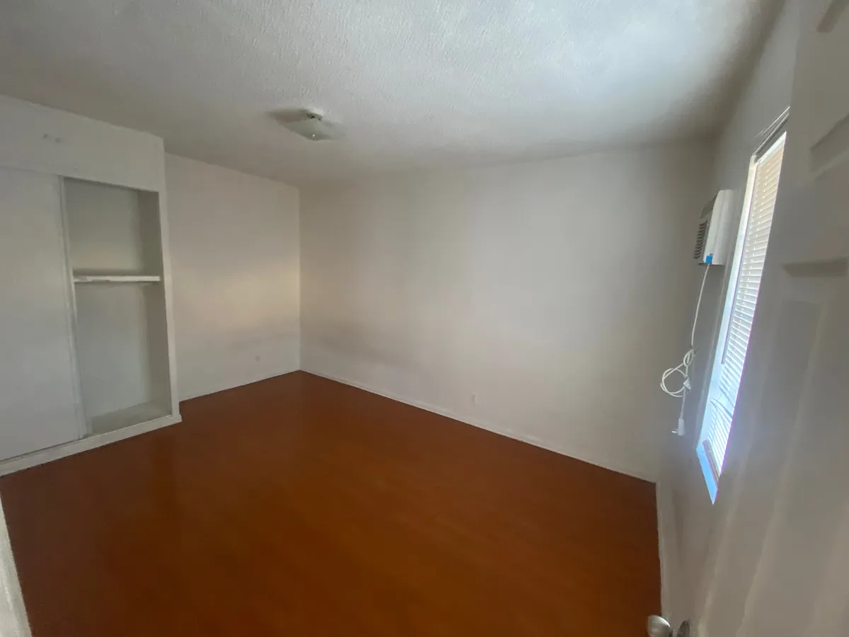 Building Photo - 1101 College View Dr #6