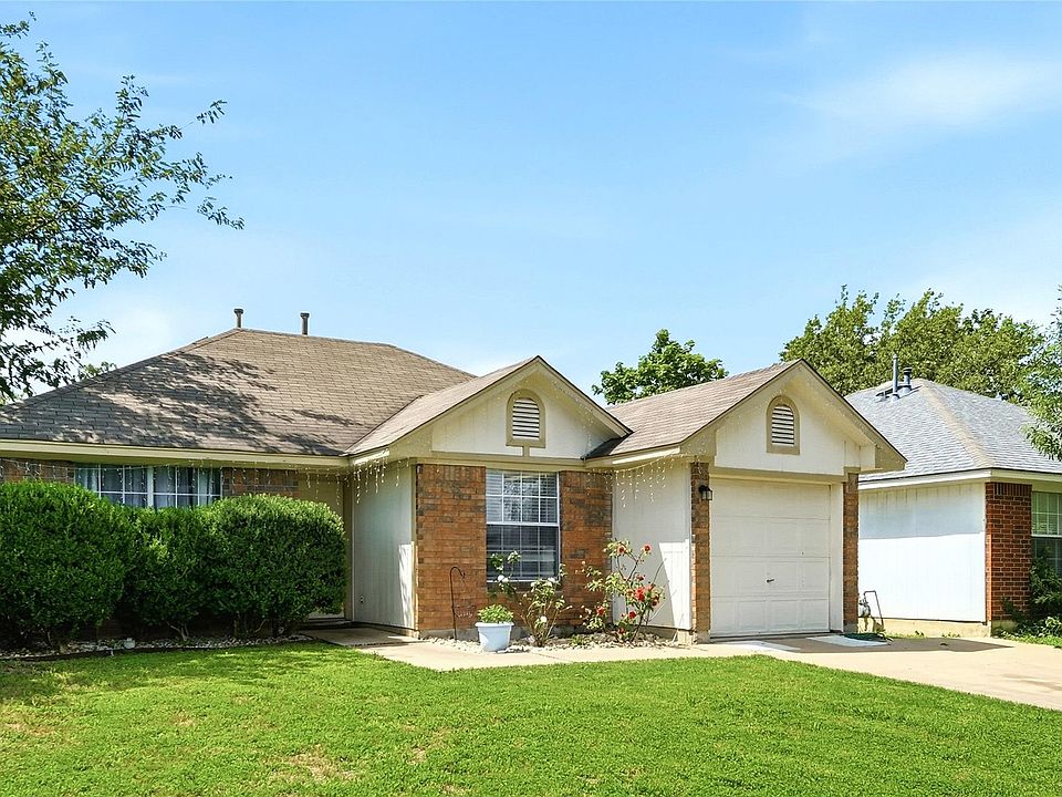 1st image of 310 Raintree Dr