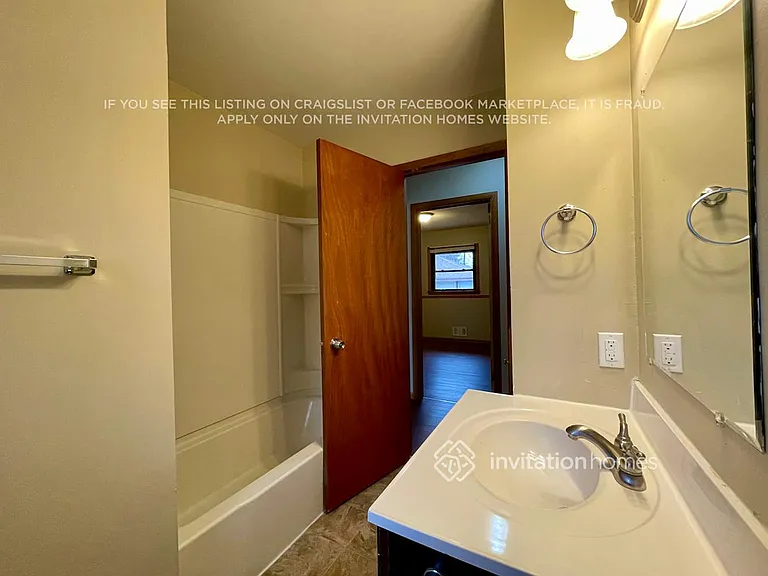 6680 Anoka St NE — Photo 5