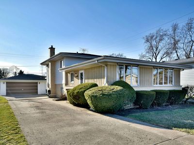 834 N Adele St, Elmhurst, IL, 60126