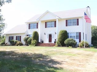 12 Elliot Dr, Monroe Township, NJ 08831